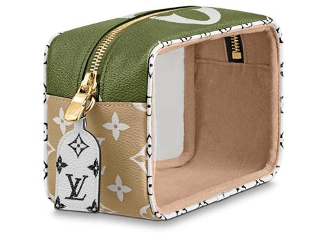 louis vuitton toiletry pouch monogram giant khaki green/beige|Louis Vuitton Toiletry Pouch 26 Monogram Giant Khaki .